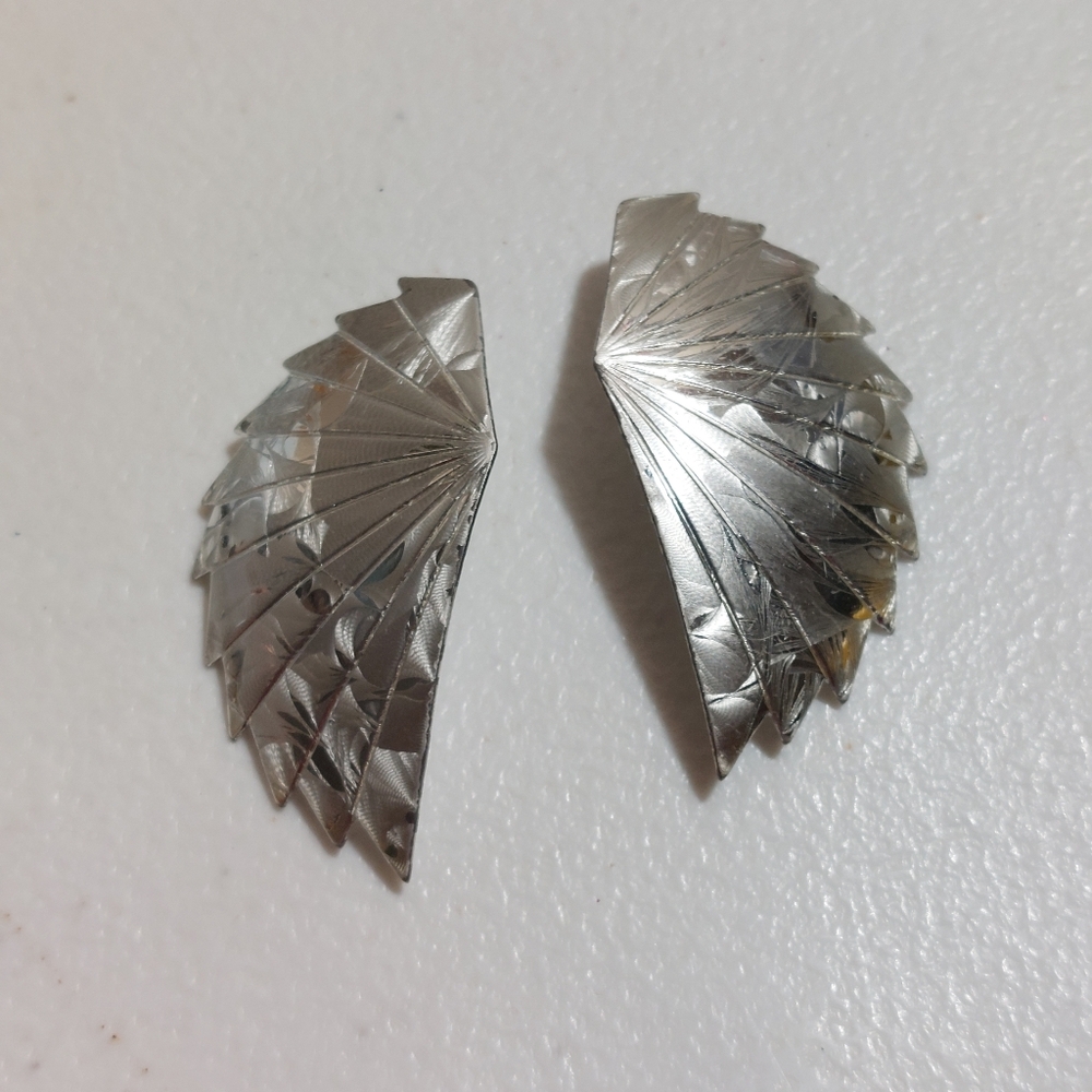 Oriental Two Tone Silver Jagged Edge Fan Shaped Statement Stud Earrings